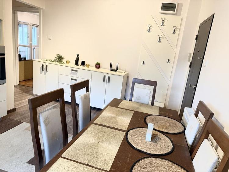 Apartament cu 2 camere decomandat în Central
