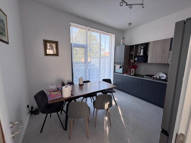 Duplex cu 4 camere cu Canalizare în Tomis Nord