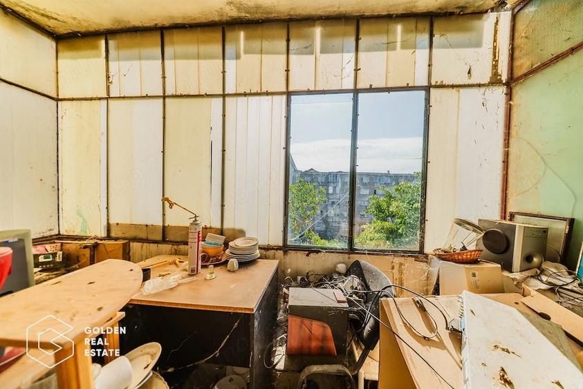 Apartament cu 3 camere decomandat în Alfa