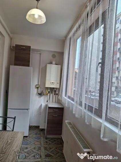 Apartament cu 2 camere semidecomandat în Chiajna
