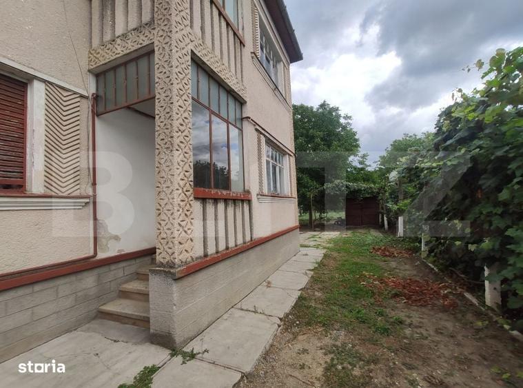 Casă cu 4 camere în Central