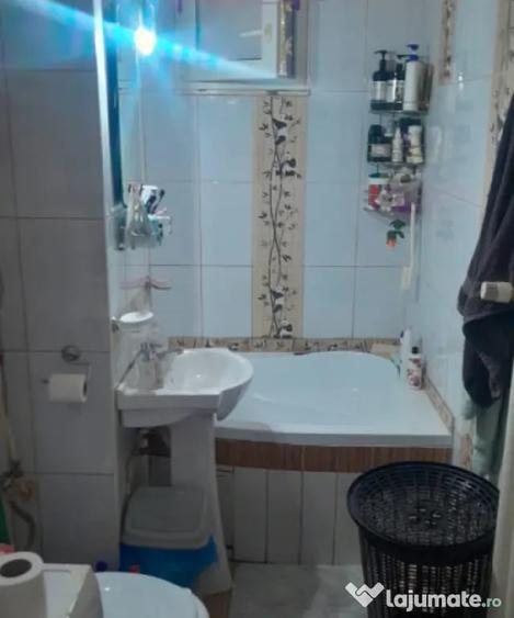 Apartament cu 3 camere semidecomandat în Gheorgheni
