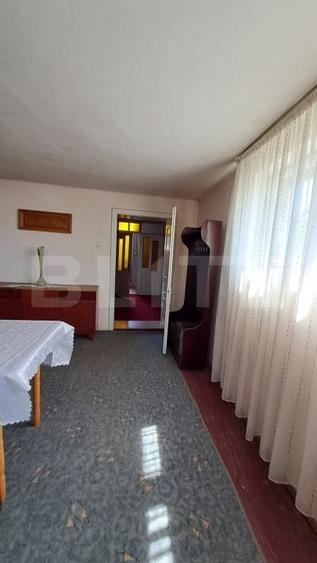 Casă individuală cu 6 camere cu Canalizare în Exterior Est