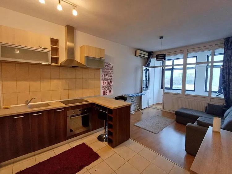Apartament cu 2 camere semidecomandat în Bularga