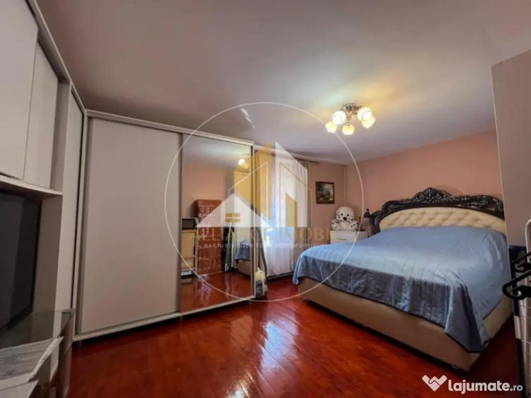 Apartament cu 2 camere semidecomandat, mobilat în Unirea