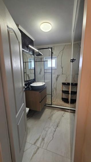 Apartament cu 3 camere decomandat în Rudicica