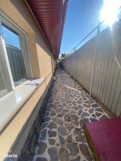Casă cu 4 camere decomandat cu Teren 140 Mp în Micro 40