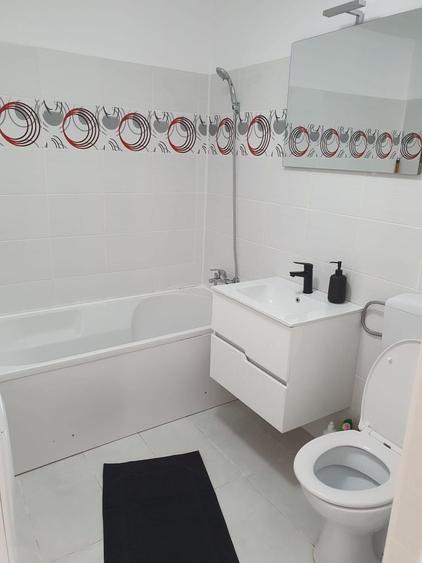 Apartament cu 2 camere semidecomandat în Florești