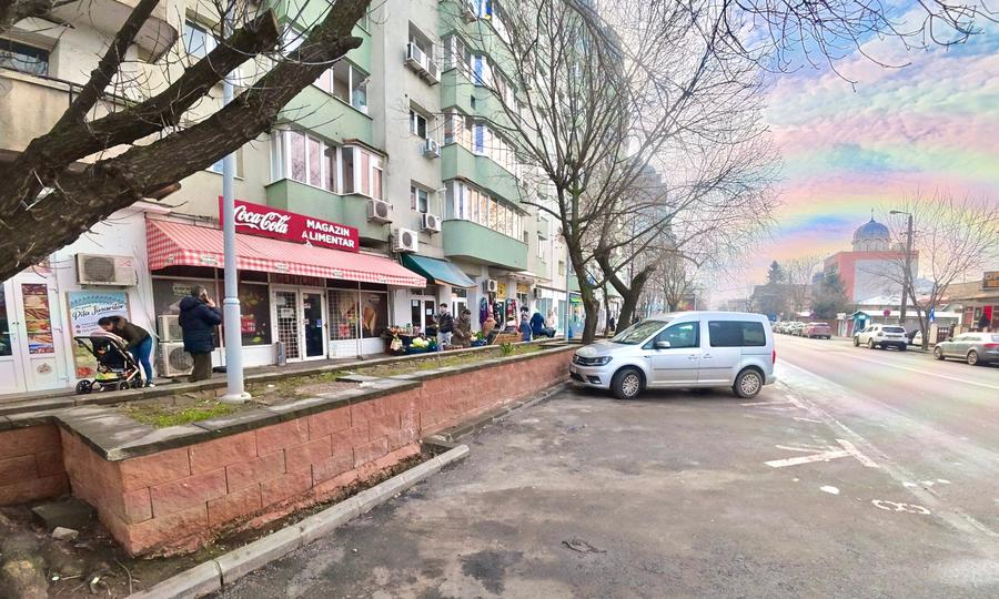 Spațiu comercial, de 102 mp, în Mărgeanului