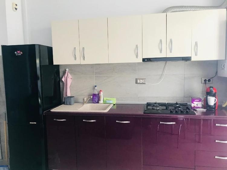 Apartament cu 3 camere decomandat, mobilat în Nord
