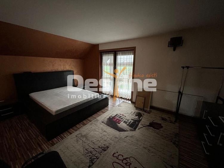 Casă individuală cu 6 camere cu Piscina în Ciritei