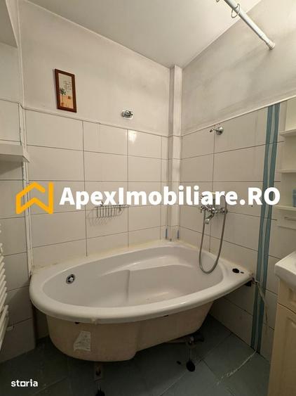 Apartament cu 2 camere semidecomandat în Străulești
