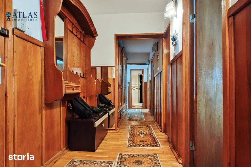 Apartament cu 3 camere decomandat în Valea Cetății