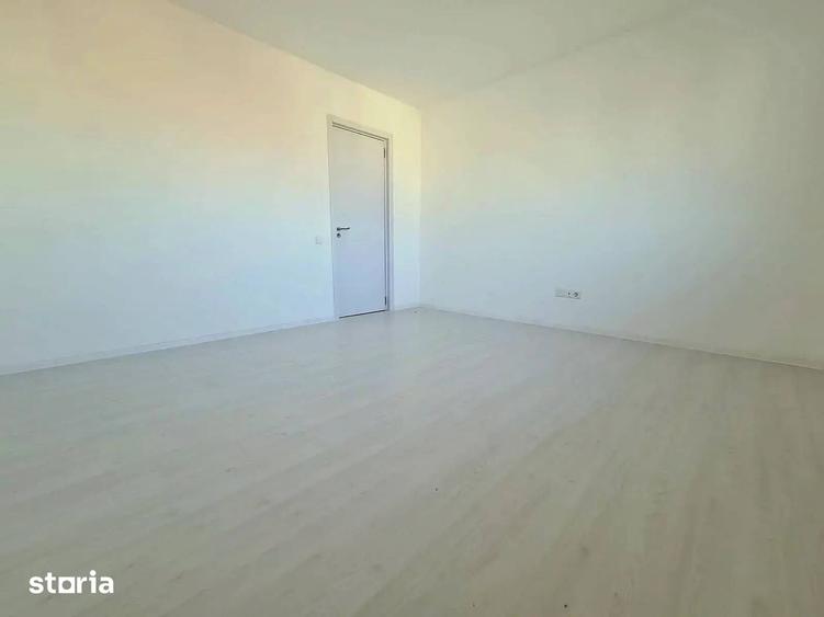 Apartament cu 3 camere decomandat în Splaiul Unirii