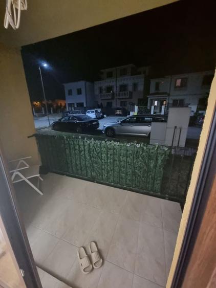 Apartament cu 3 camere decomandat în Exterior Vest
