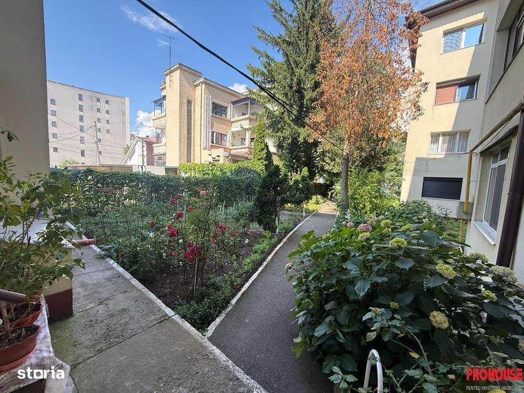 Apartament cu 4 camere în Ultracentral