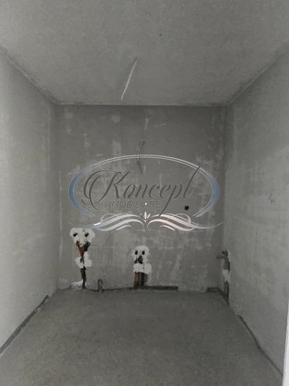 Apartament cu 3 camere semidecomandat în Someșeni