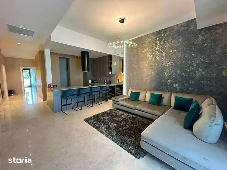 Apartament cu 4 camere, mobilat în Central