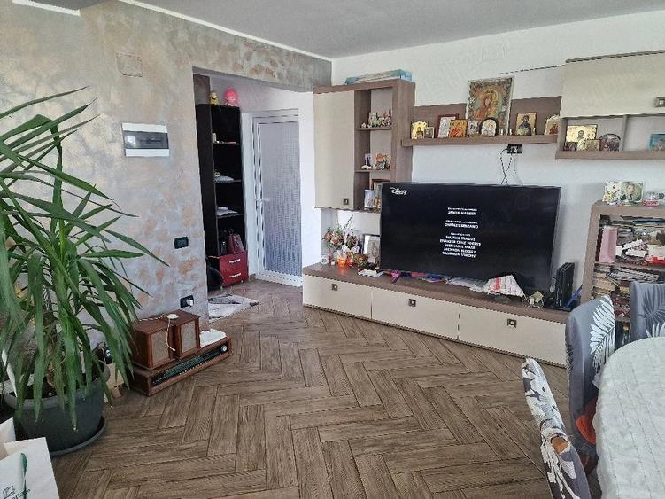 Casă cu Teren 900 Mp în Tătarca