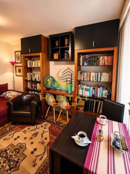 Apartament cu 3 camere semidecomandat în Tineretului