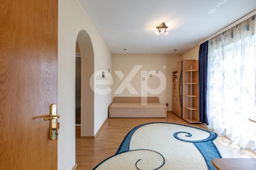 Casă individuală cu 5 camere cu Teren 1275 Mp în Sărata (Sărata)