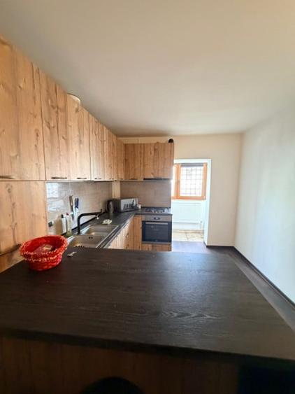 Apartament cu 2 camere decomandat în CET