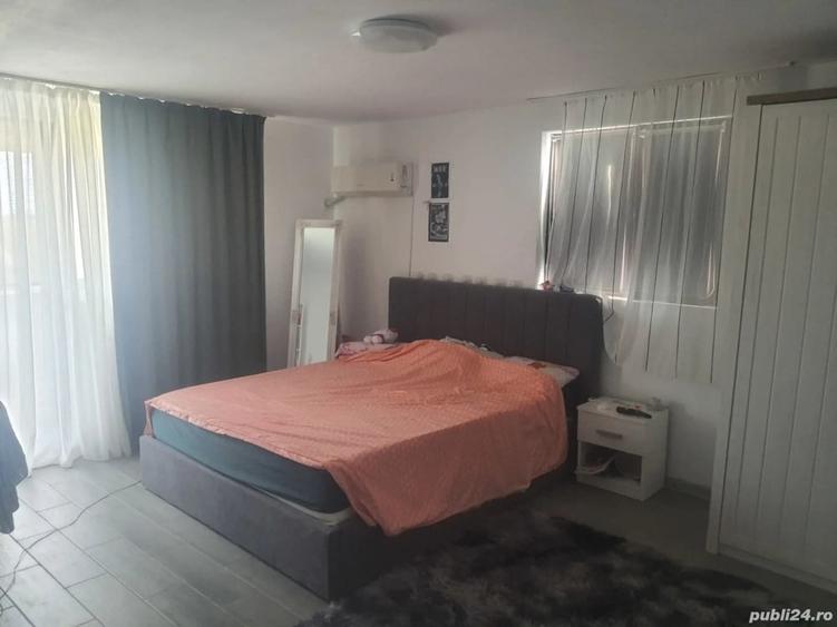Casă cu 6 camere în Central