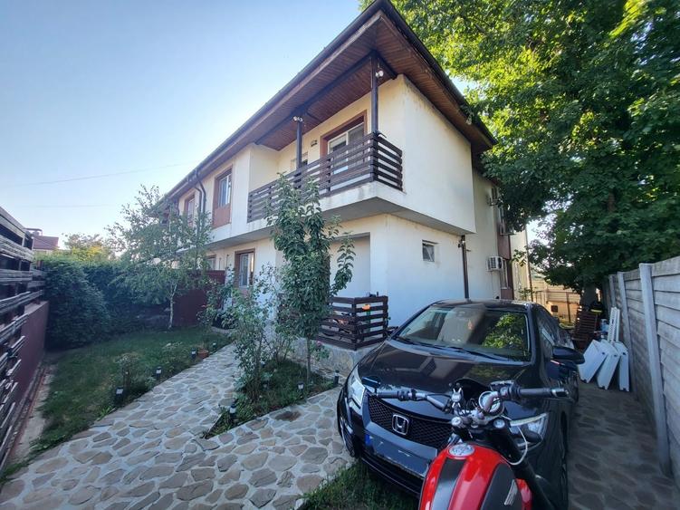 Duplex cu 5 camere cu Canalizare în Sud-Est