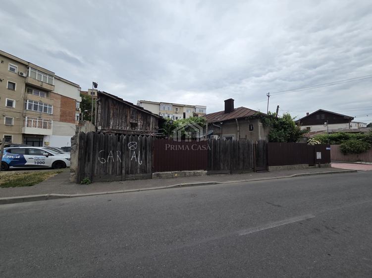 Casă cu 3 camere cu Canalizare în Central