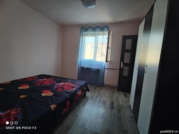 Apartament cu 2 camere semidecomandat în Buziașului