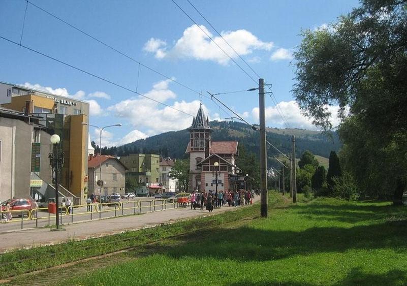Teren agricol intravilan de 5600 mp, în Vest