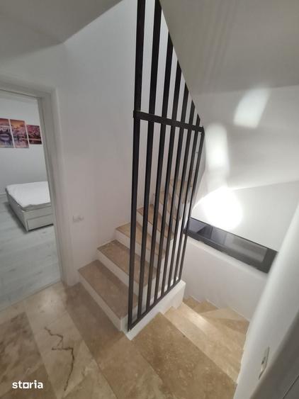 Casă cu 5 camere cu Teren 130 Mp în Berceni