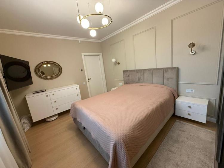 Apartament cu 3 camere decomandat, mobilat în Bună Ziua