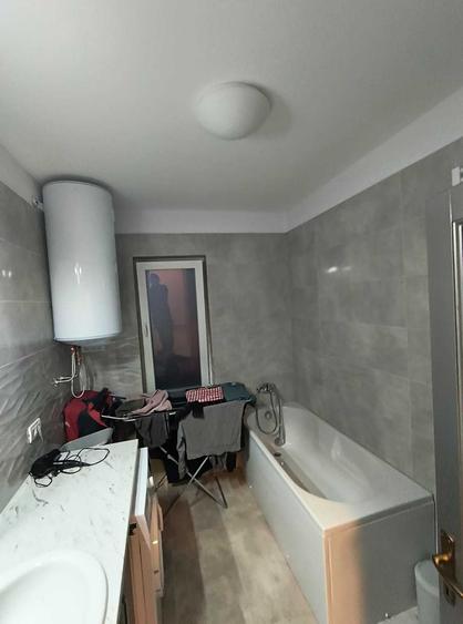 Casă cu 3 camere în Fibiș