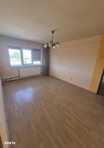 Apartament cu 3 camere în Șagului