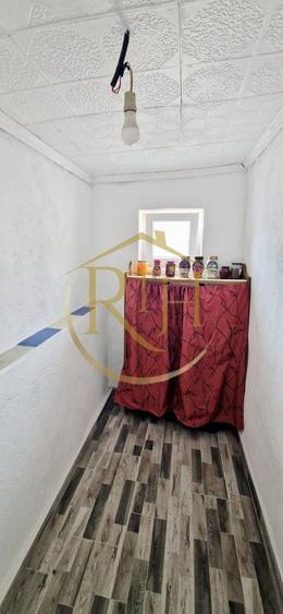 Casă individuală cu 3 camere cu Canalizare în Cărpiniș