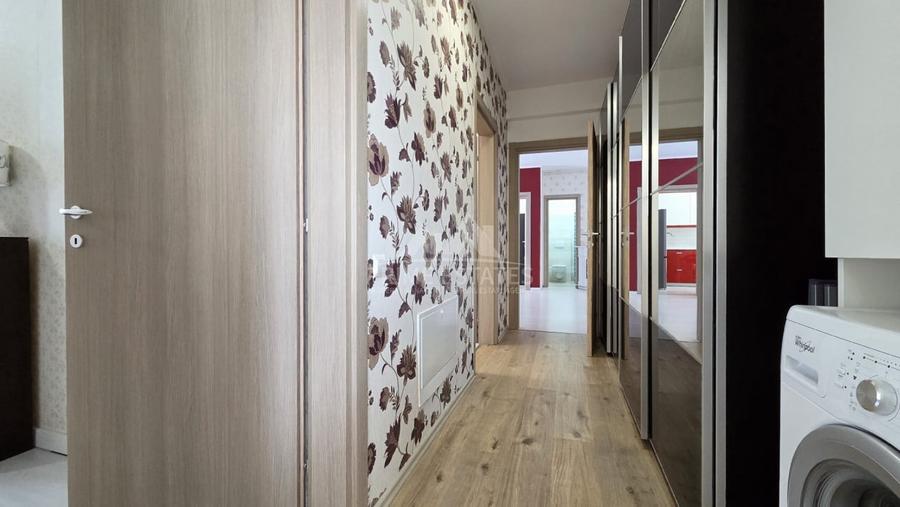 Apartament cu 3 camere semidecomandat, mobilat în Băneasa