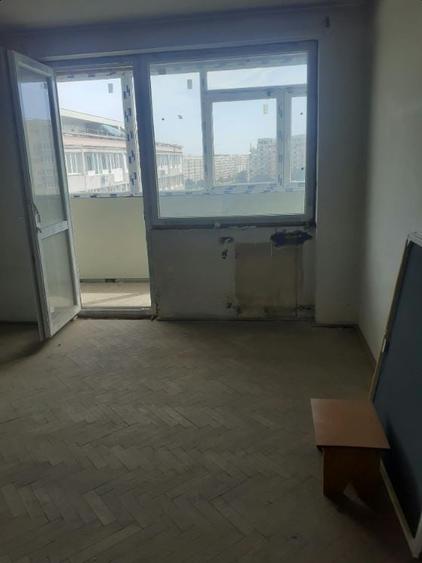 Apartament cu 2 camere semidecomandat în Iancului