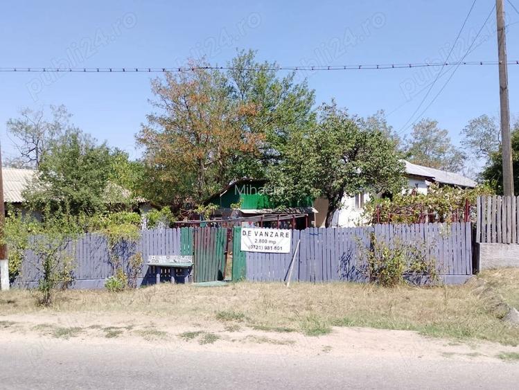Vanzare Casa Batraneasca + teren 2800mp Sat Mozacenii-Vale, Jud. Arges 22.000 Euro