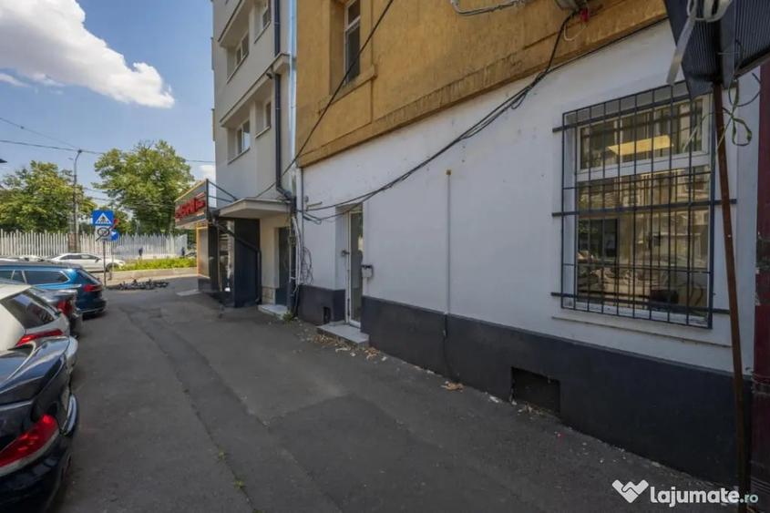 Spațiu comercial, de 51 mp, în Viilor