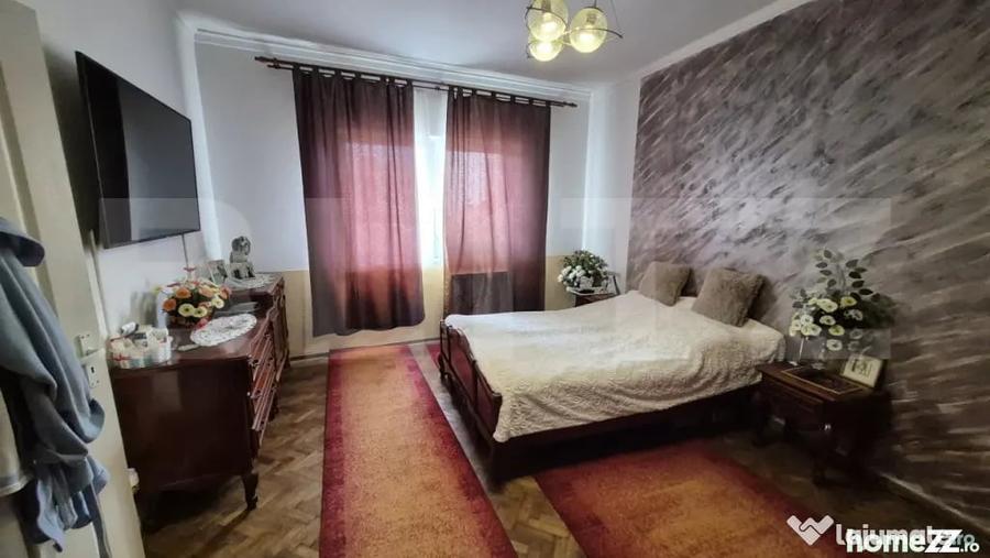 Casă cu 1 camere cu Teren 500 Mp în Titulescu