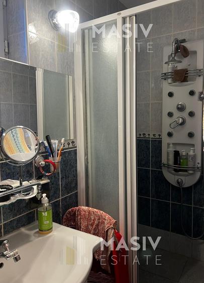 Apartament cu 3 camere semidecomandat în Central