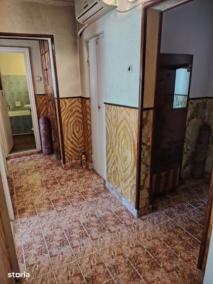 Apartament cu 2 camere decomandat în Radu Negru