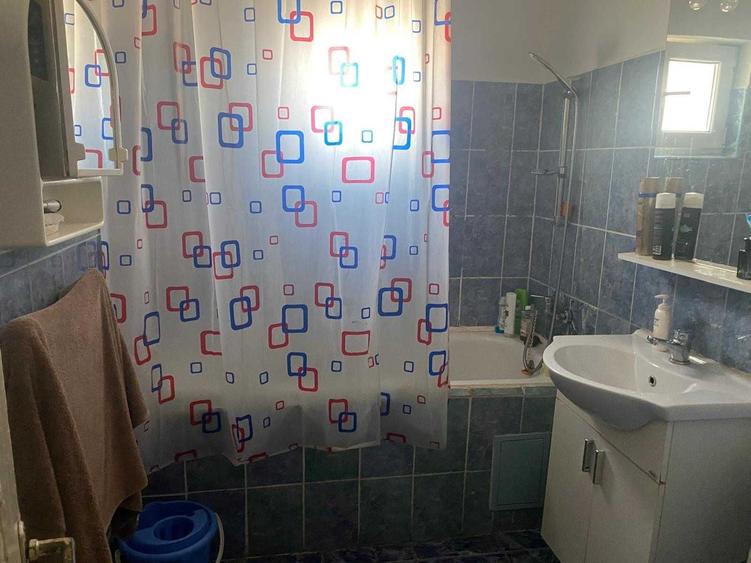 Apartament cu 4 camere decomandat în Lunca Cetățuii