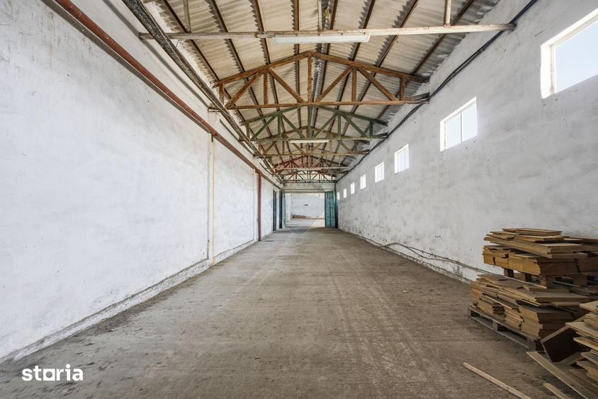 Spațiu comercial, de 11,500 mp, în Central