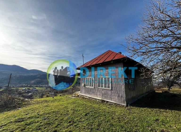 Casă individuală cu 3 camere cu Teren 5000 Mp în Tiha Bârgăului
