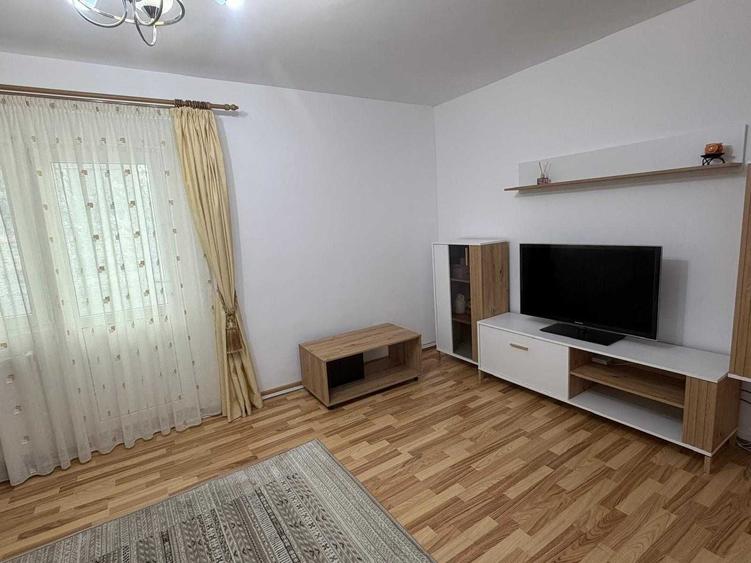 Apartament la PRIMA inchiriere in Obcini, 3 camere decomandate, mobilat/utilat complet, vedere spre parc - 12