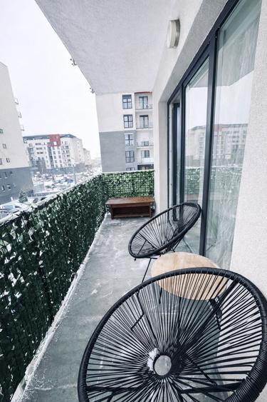 Apartament cu 3 camere decomandat în 13 Decembrie