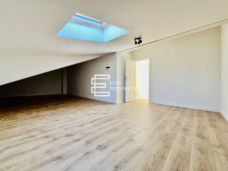 Penthouse cu 2 camere decomandat, mobilat în Cristian