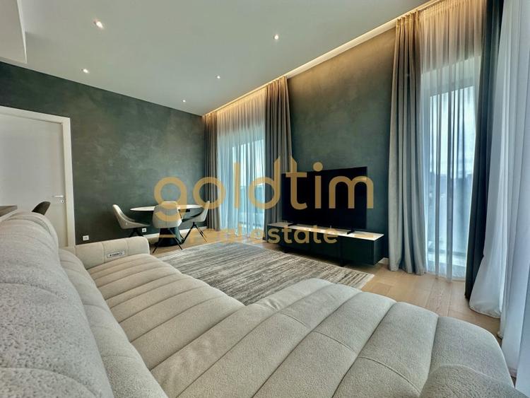 Apartament cu 4 camere decomandat, mobilat în Barbu Văcărescu